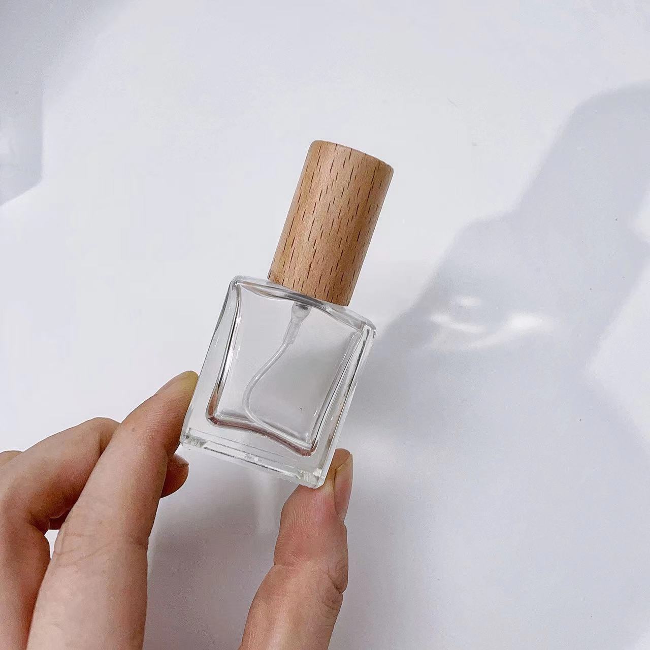10ml Transparent Thick Glass P - Perfume Fragrance Refill recensione e prezzo